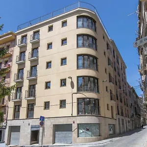 4-apartamento-junto-a-la-seu-en-manresa.catalonia-hotels.com/